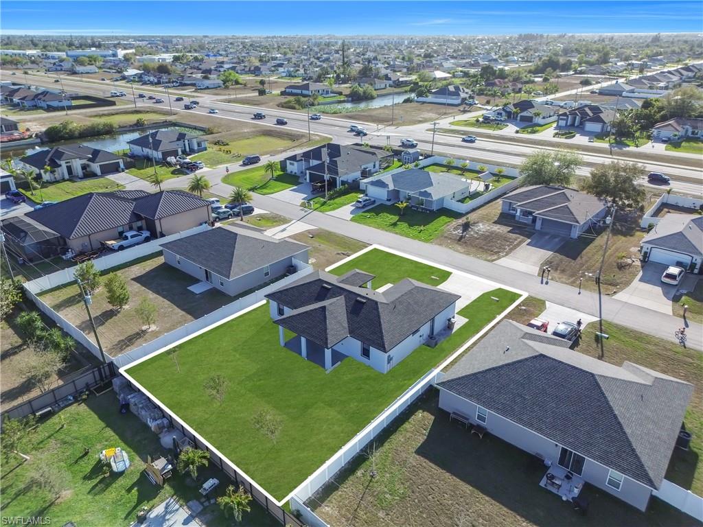 CAPE CORAL - Residential