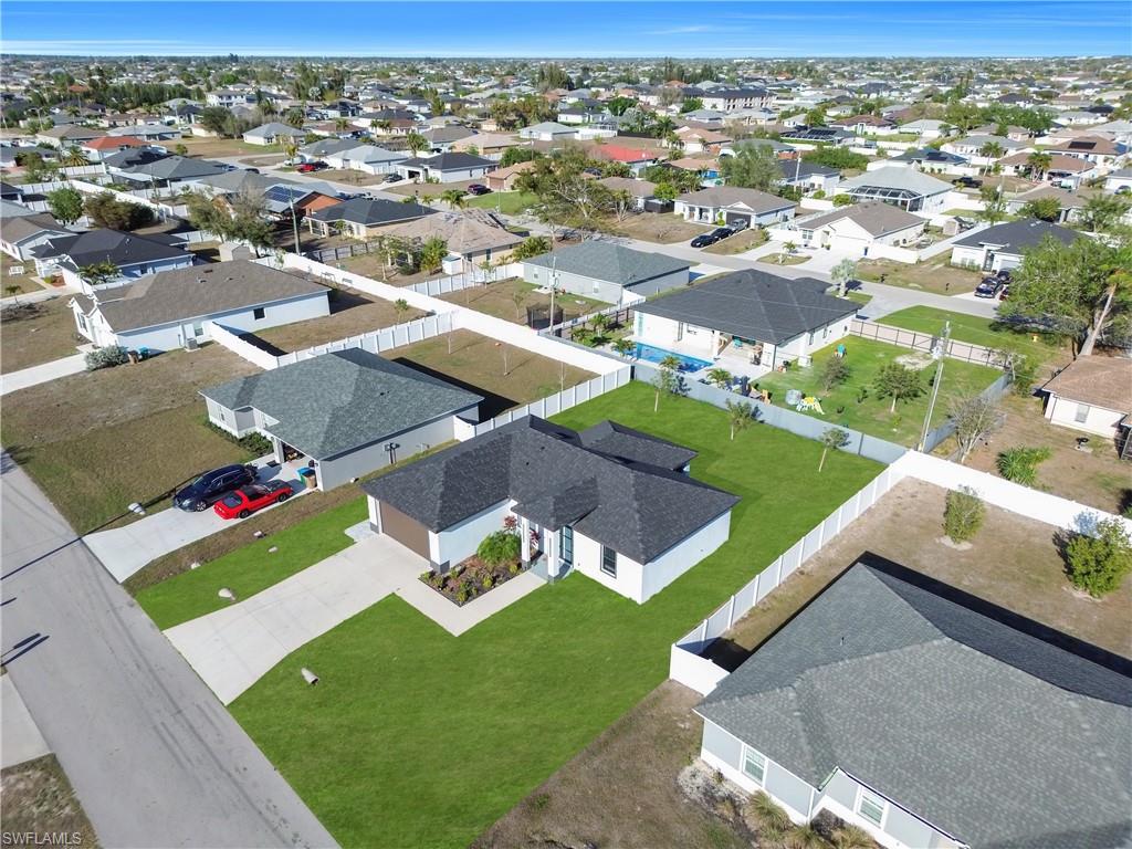 CAPE CORAL - Residential
