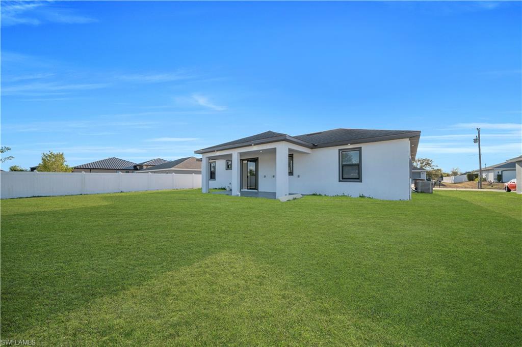 CAPE CORAL - Residential