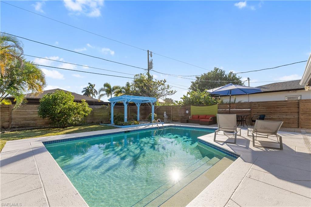 NAPLES PARK - Residential