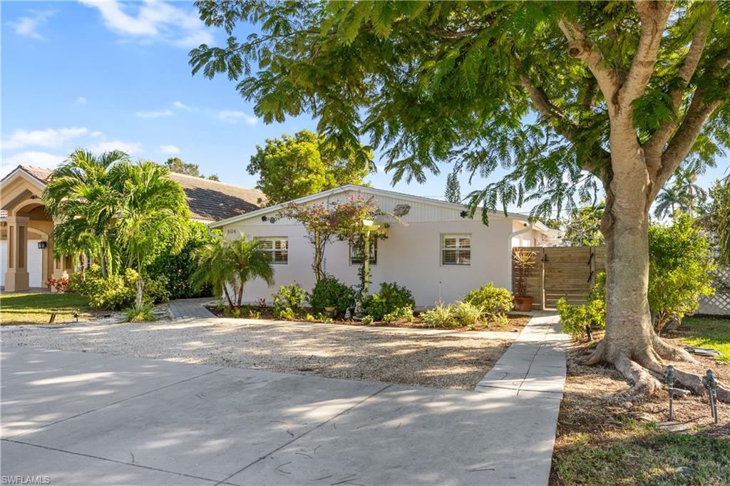 NAPLES PARK - Residential