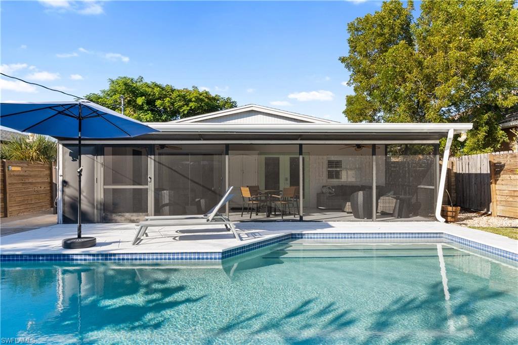 NAPLES PARK - Residential