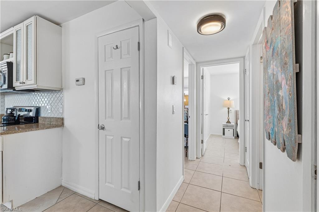 NAPLES PARK - Residential