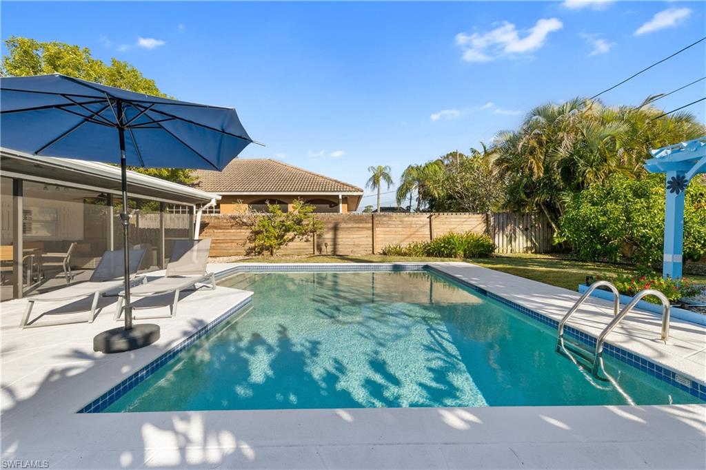 NAPLES PARK - Residential