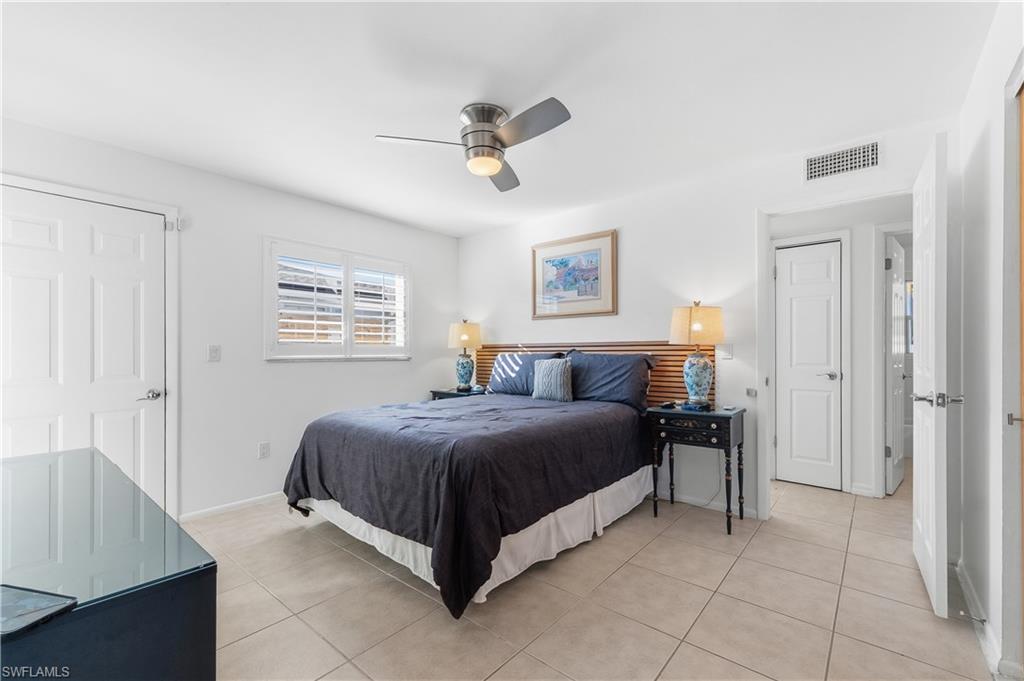 NAPLES PARK - Residential