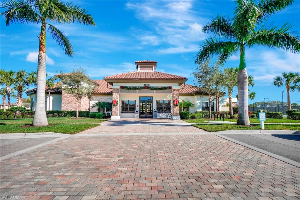 PORTICO - Residential