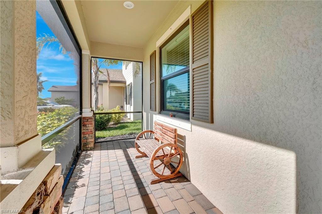 PORTICO - Residential