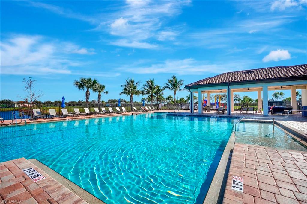 PORTICO - Residential