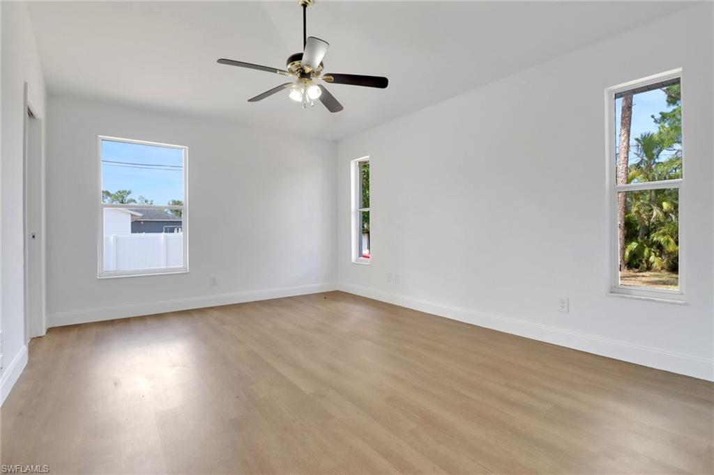 SAN CARLOS PARK - Residential