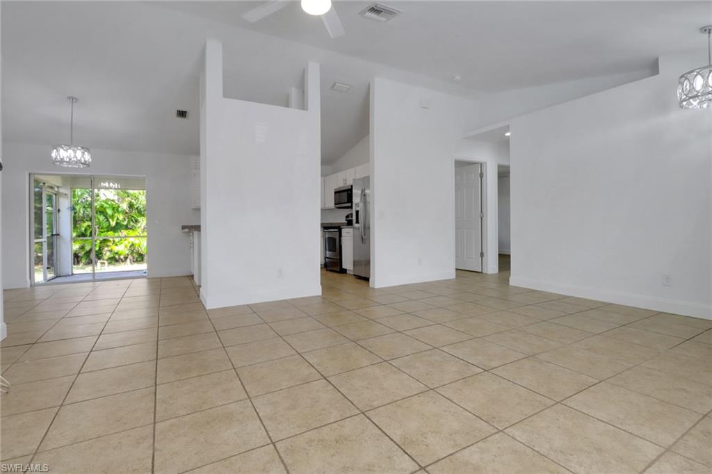 SAN CARLOS PARK - Residential