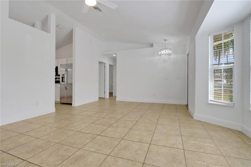 SAN CARLOS PARK - Residential