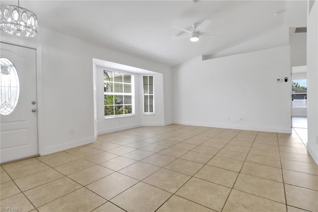 SAN CARLOS PARK - Residential