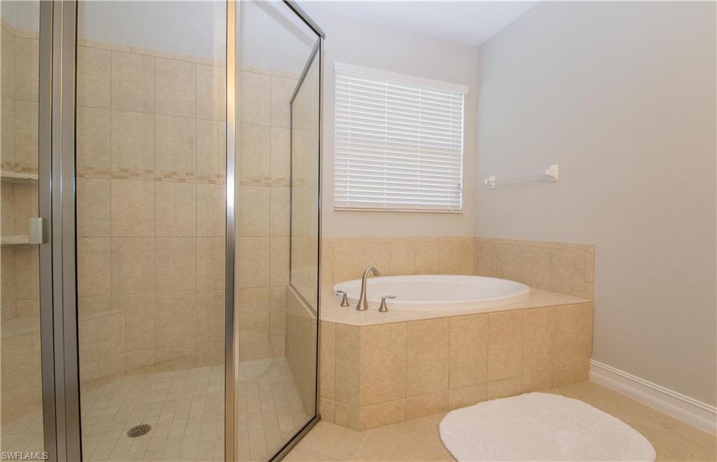 CELEBRATION CAPE - Residential