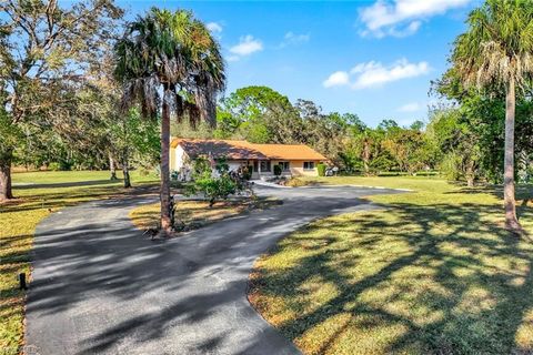 2805 Golden Gate BLVD W NAPLES FL 34120