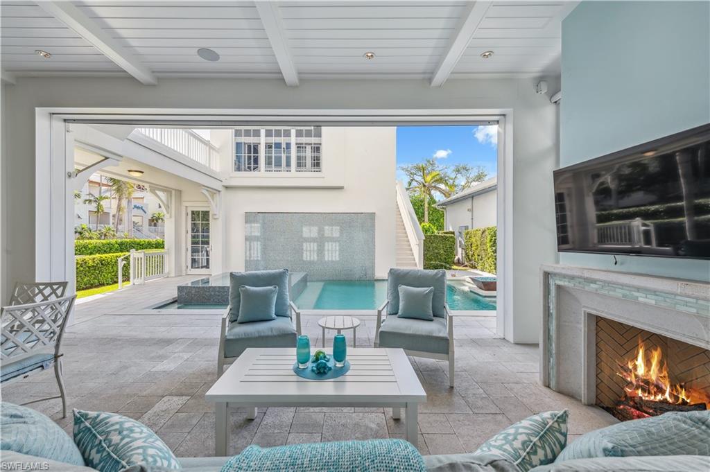 OLDE NAPLES - Residential