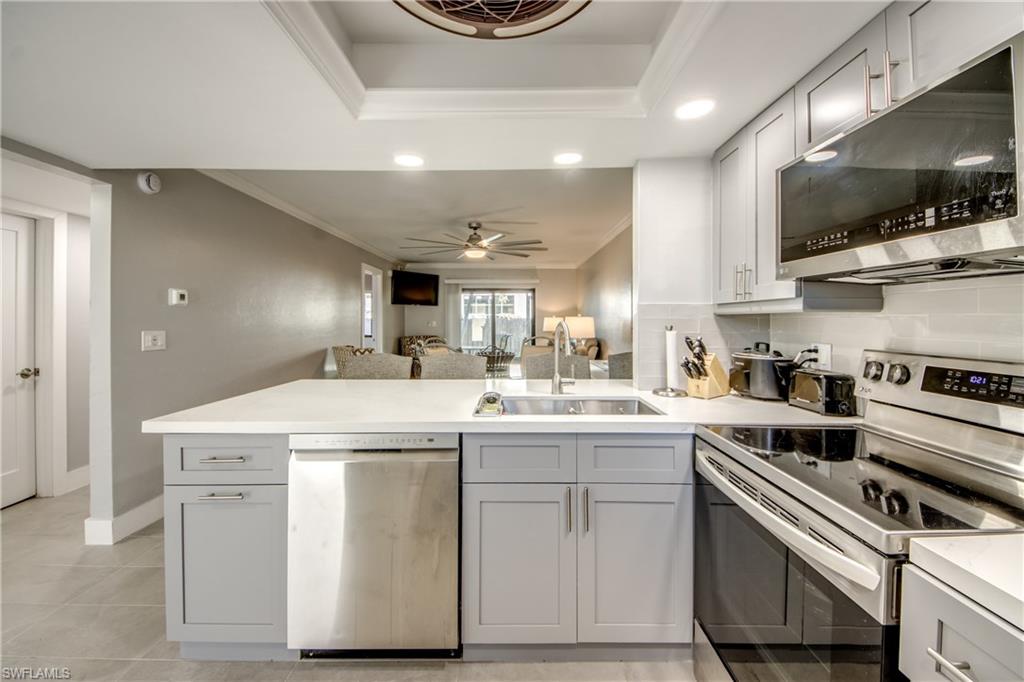 BAC-BAY HEALTH + RACQUET CLUB - Residential