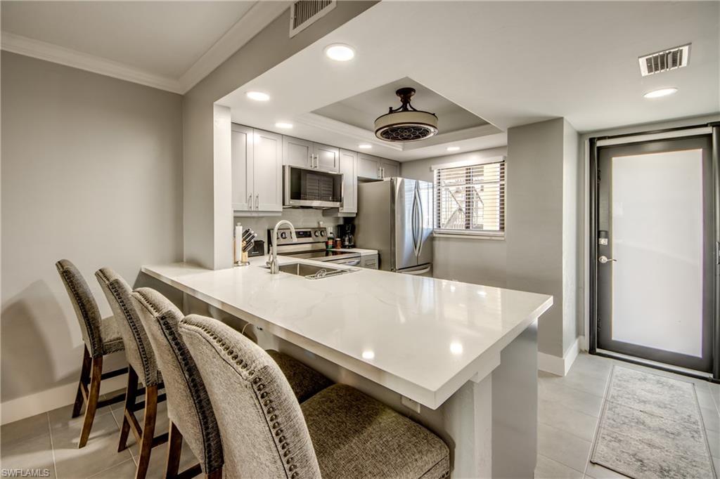 BAC-BAY HEALTH + RACQUET CLUB - Residential