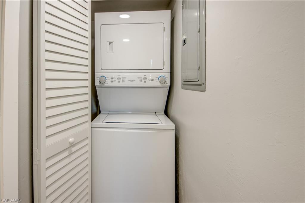 BAC-BAY HEALTH + RACQUET CLUB - Residential