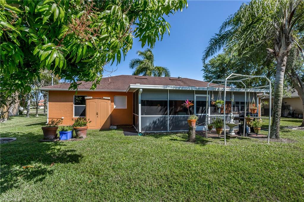 CAPE CORAL - Residential