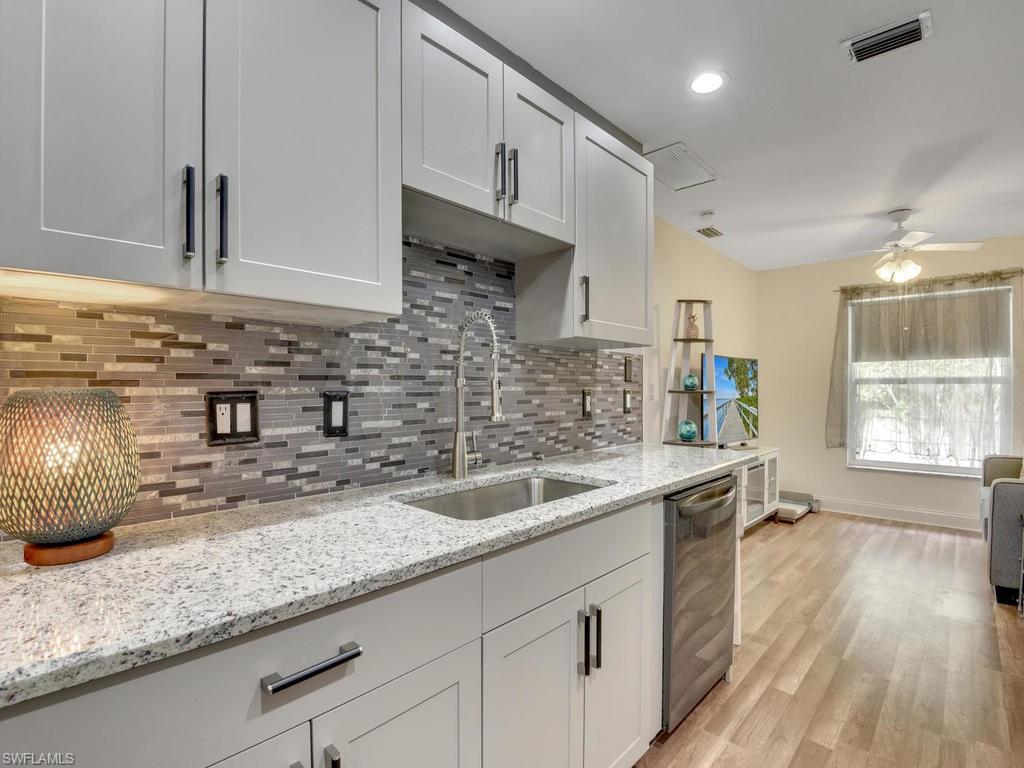 GOLDEN GATE ESTATES - Residential