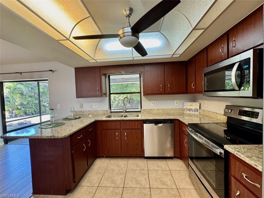 CAPE CORAL - Residential Lease