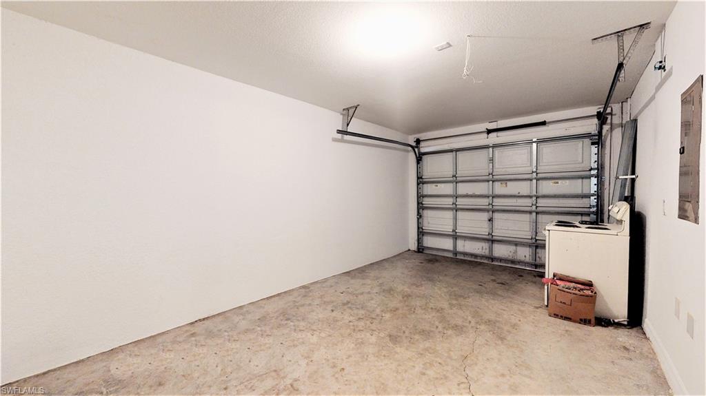 PATE CREST VILLAS 1 - Residential