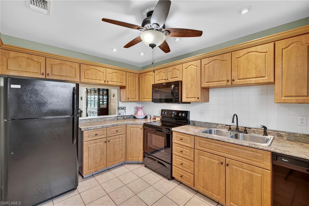 MYERLEE COUNTRY CLUB ESTATES NORTH CONDO - Residential