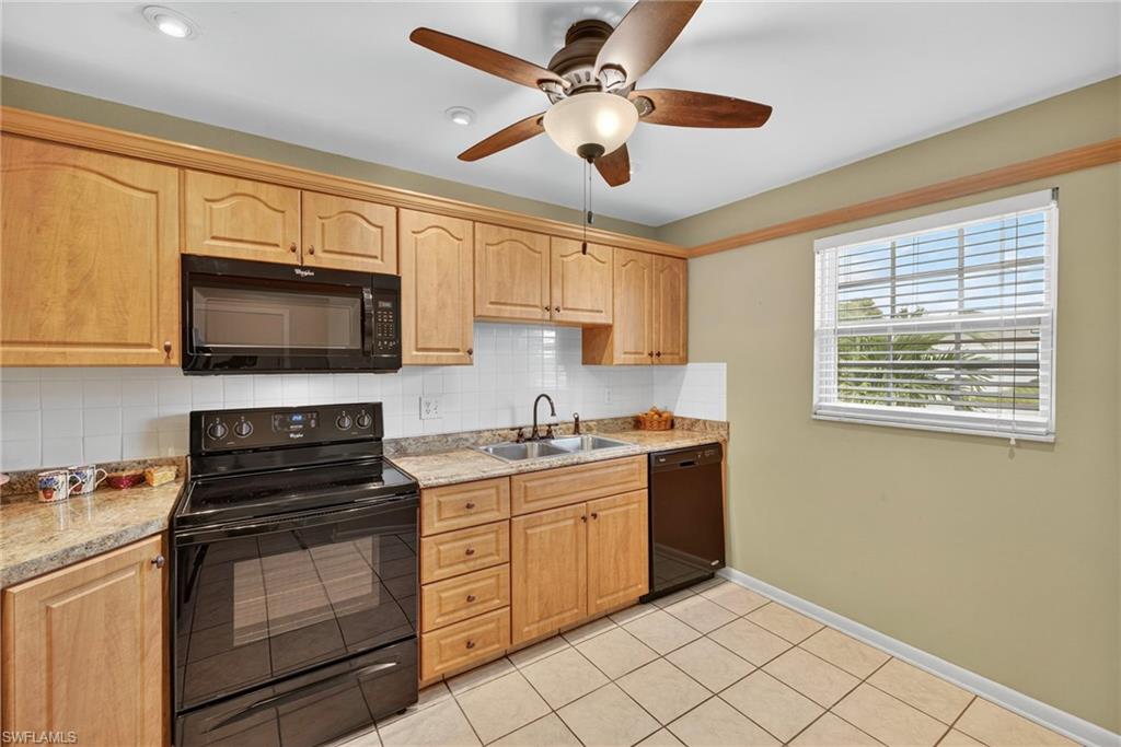 MYERLEE COUNTRY CLUB ESTATES NORTH CONDO - Residential