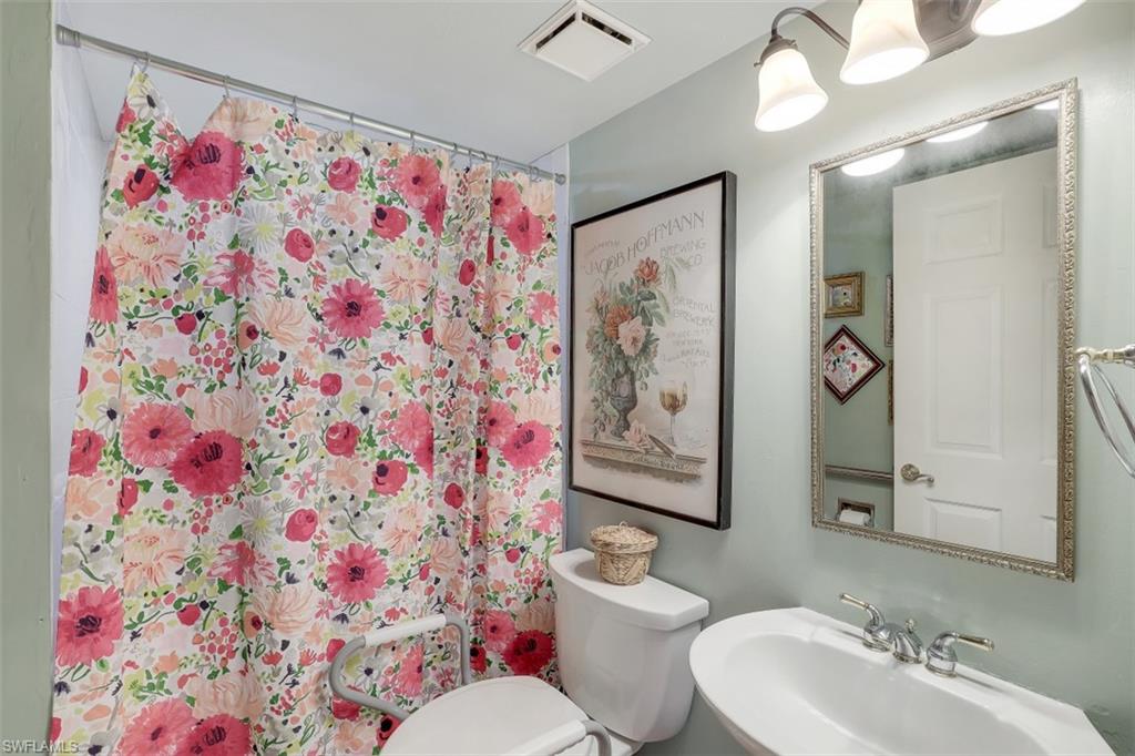 CALOOSA YACHT & RACQUET CLUB - Residential