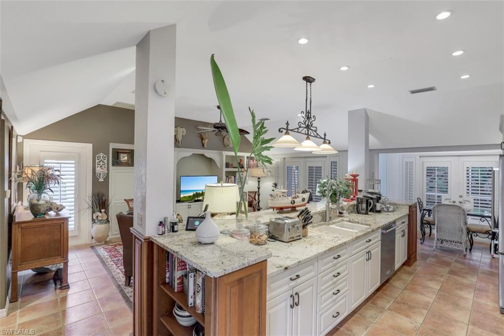 CALOOSA YACHT & RACQUET CLUB - Residential