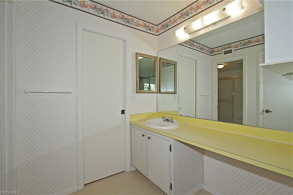 FOREST LAKES - Residential