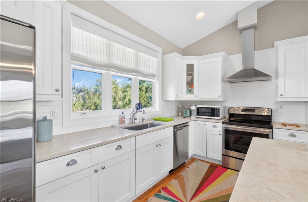 SABAL SANDS - Residential