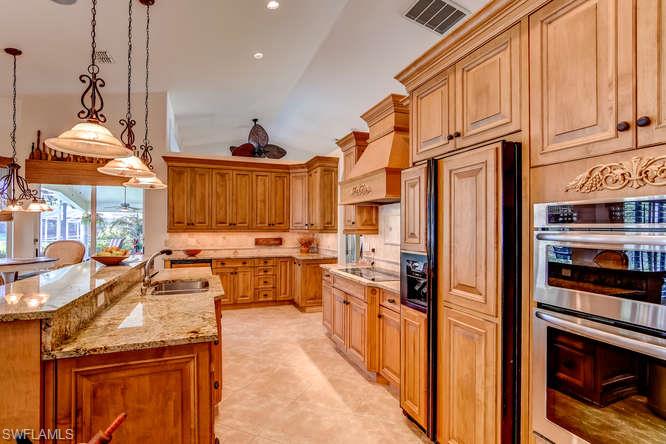 SPANISH WELLS - Residential