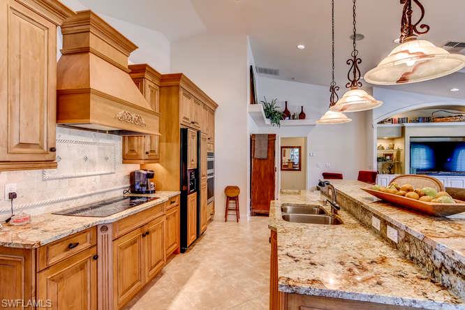 SPANISH WELLS - Residential