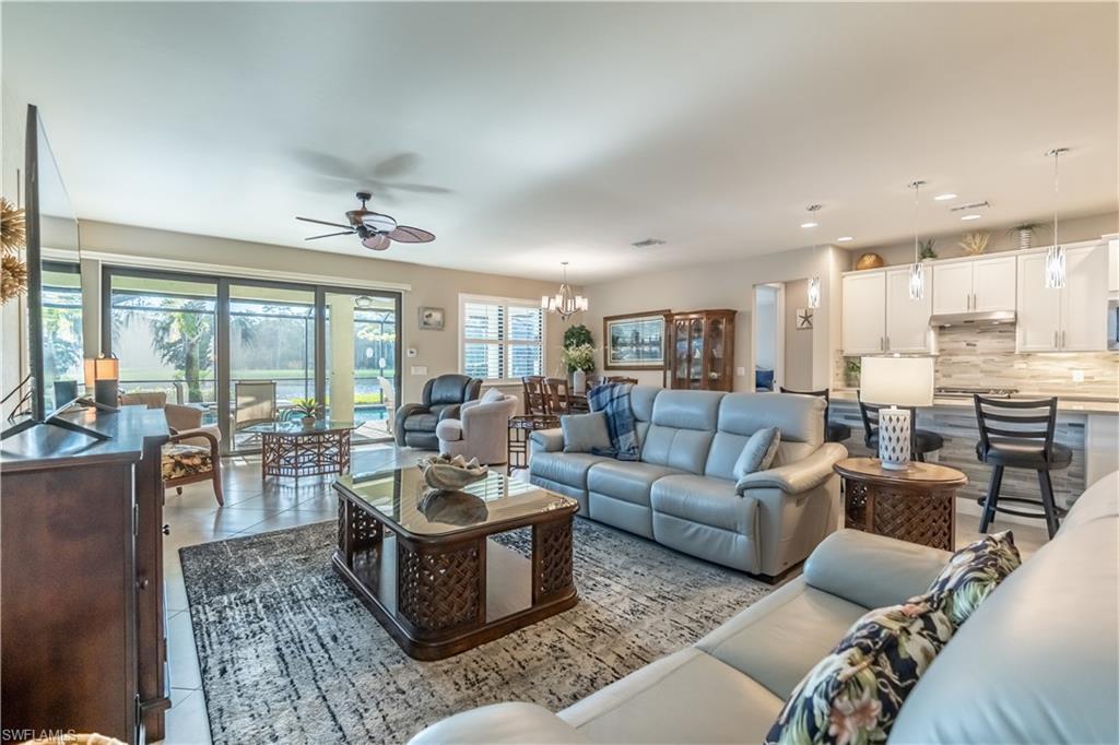 WINDING CYPRESS - Residential