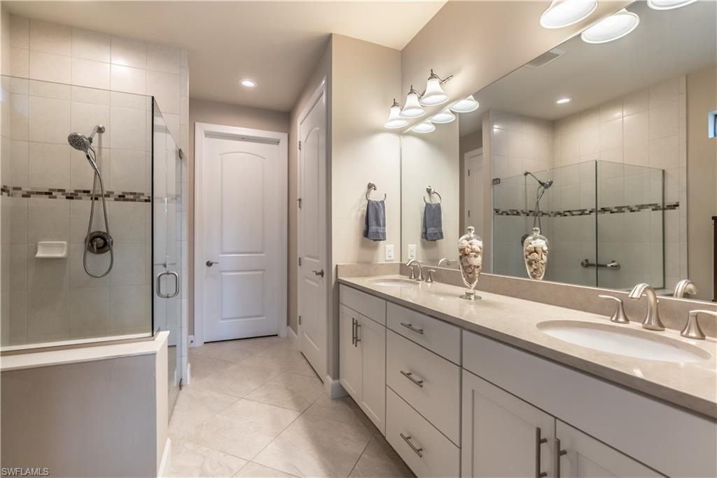 WINDING CYPRESS - Residential