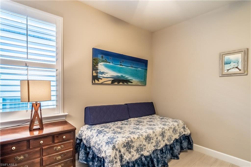 WINDING CYPRESS - Residential