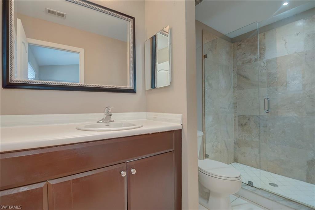 OLYMPIA POINTE - Residential