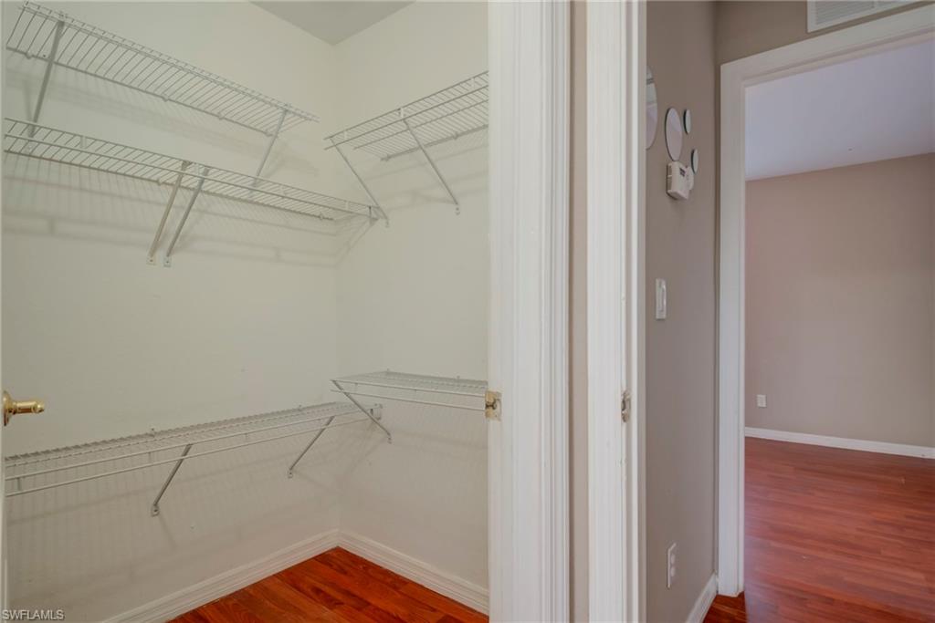 OLYMPIA POINTE - Residential