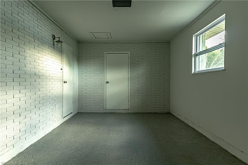 TEE AND GREEN ESTATES - Residential