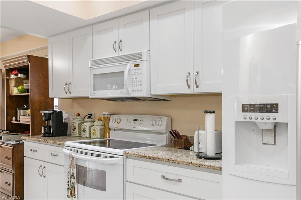 SABAL SPRINGS GOLF AND RACQUET CLUB - Residential