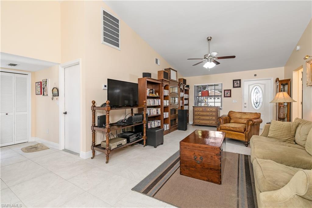 SABAL SPRINGS GOLF AND RACQUET CLUB - Residential