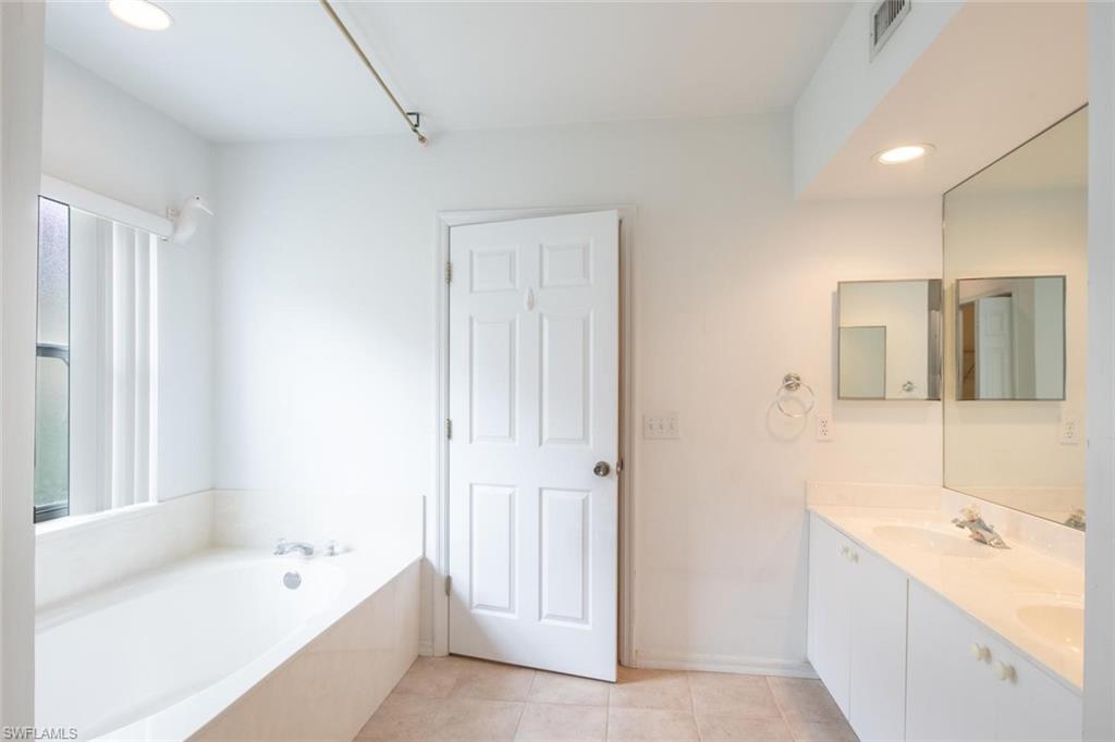 CORINTHIAN GARDENS AT WORLD - Residential