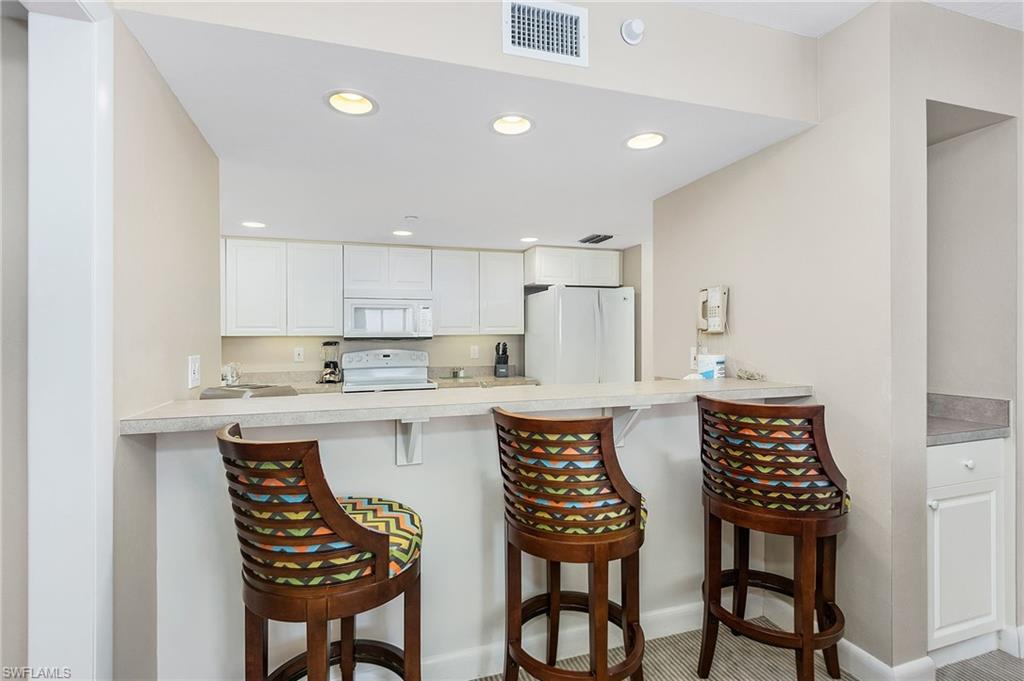 GULLWING BEACH RESORT - Residential