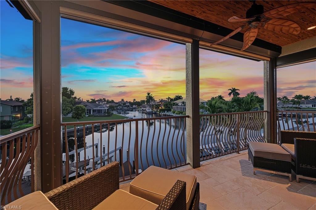 MARCO BEACH - Residential