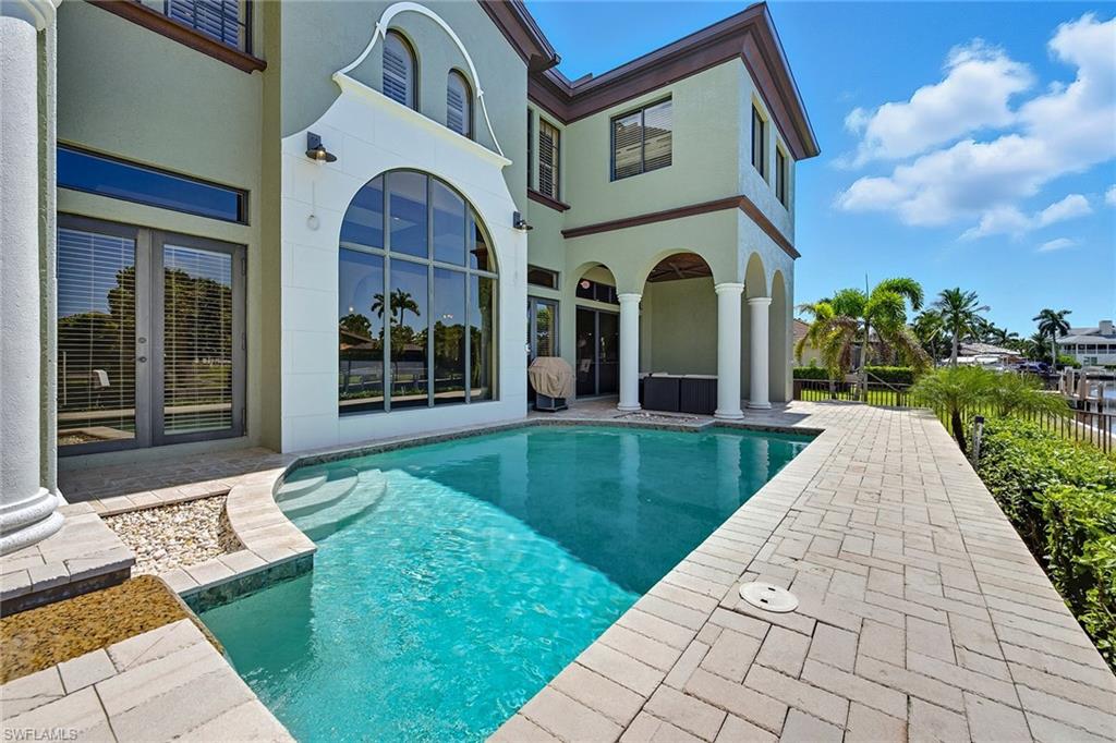 MARCO BEACH - Residential