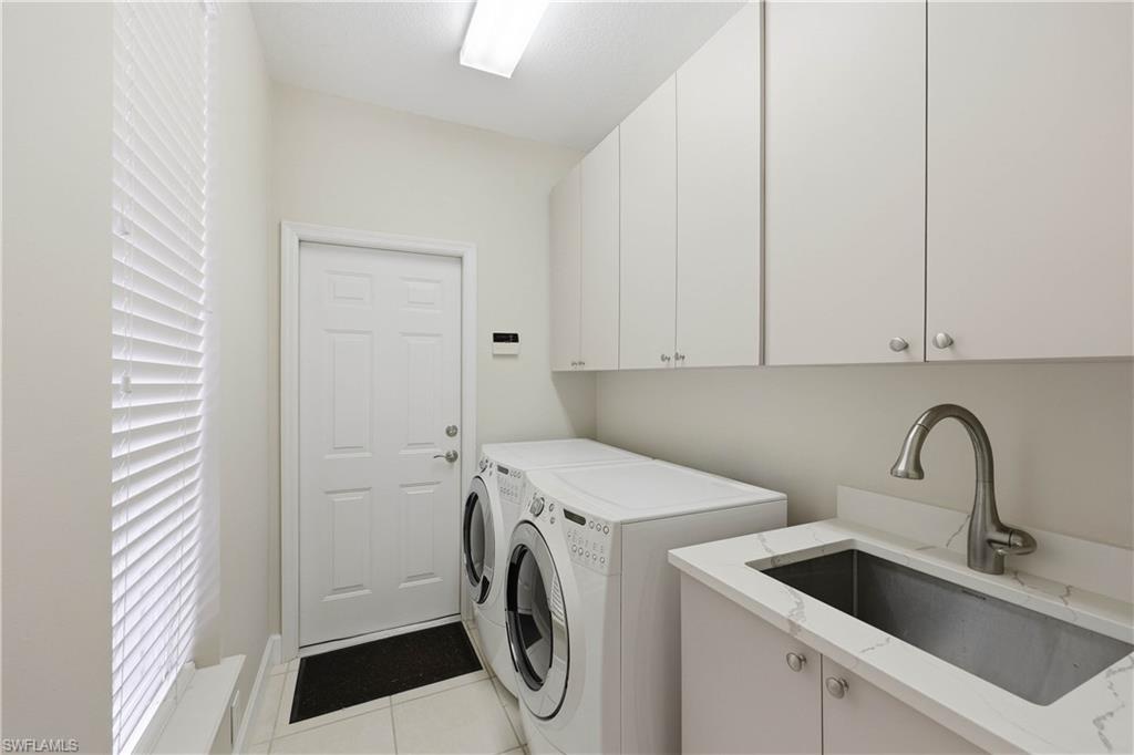 TROON LAKES - Residential