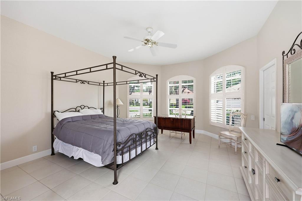 TROON LAKES - Residential