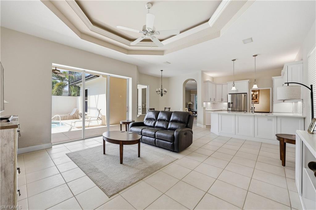 TROON LAKES - Residential