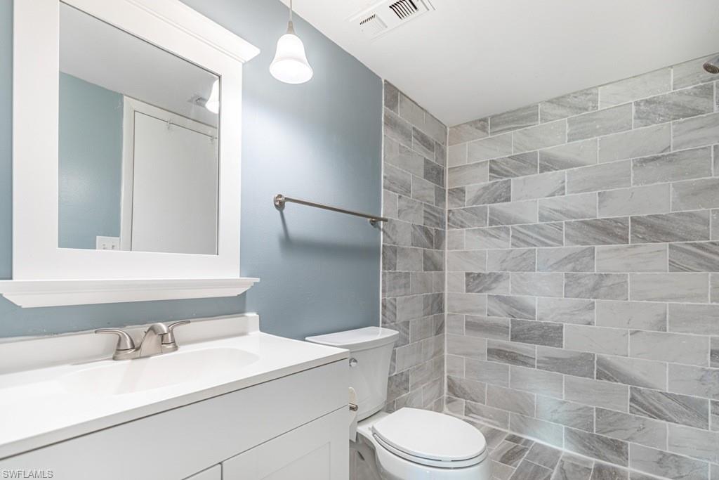 SEVEN LAKES - Residential